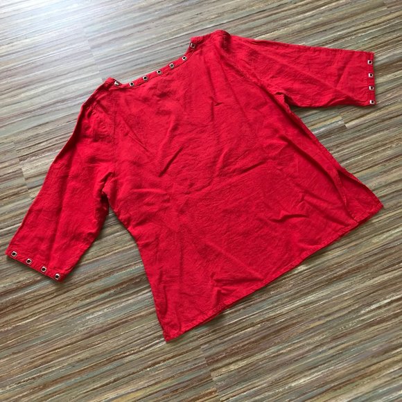 Anne Carson 100% Linen Red 3/4 Sleeve Blouse Top with Metal Grommet Detail - Picture 6 of 6